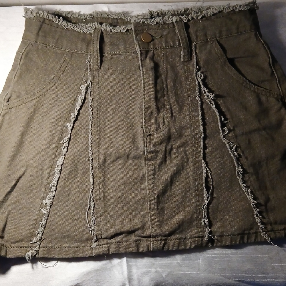 Olive Frayed Hem Denim Skirt